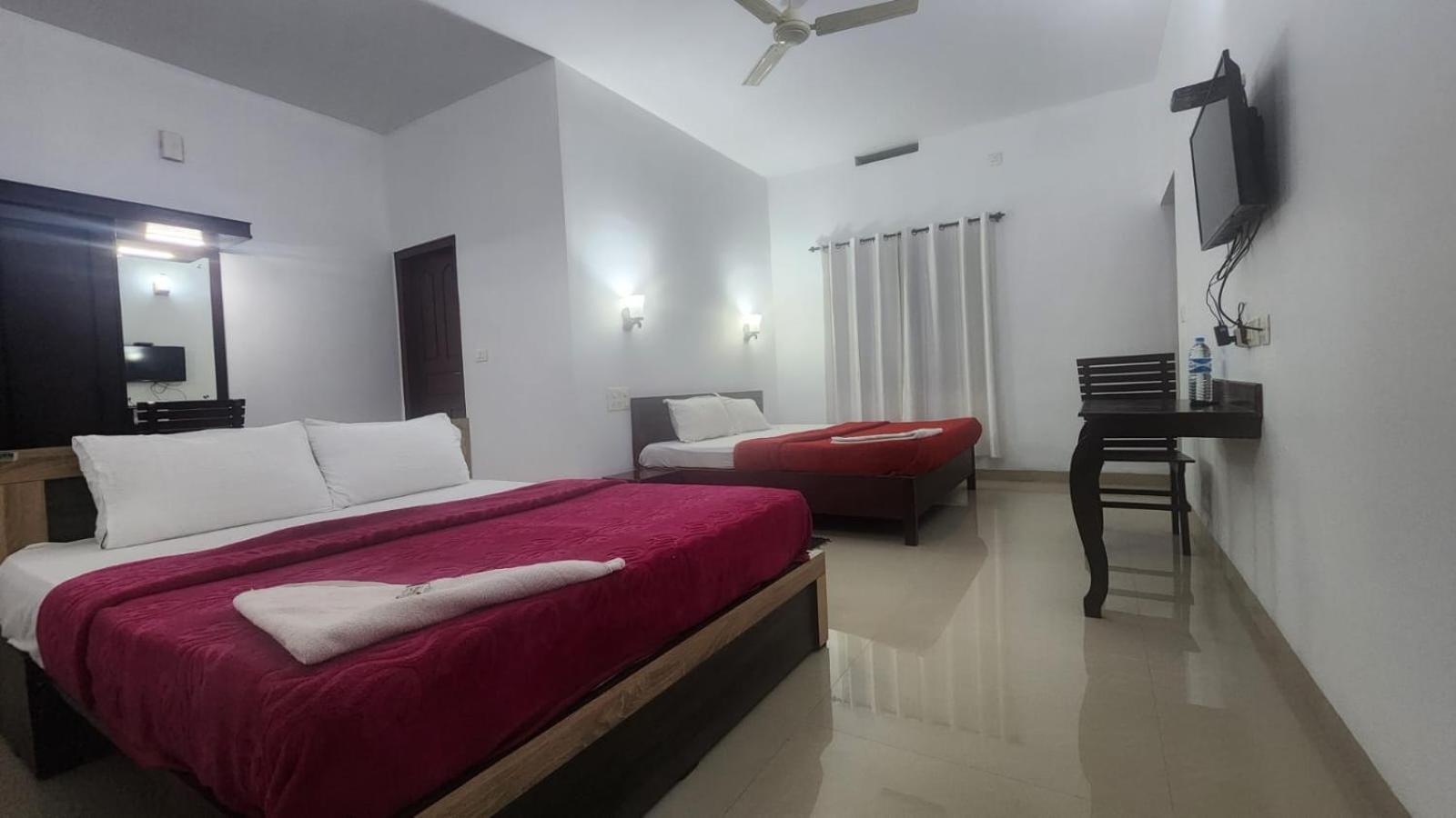 Pkn Homestay Thekkady Kumily Ngoại thất bức ảnh